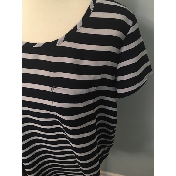 Women’s Navy Blue and White Striped Shirt - Picture 4 of 4
